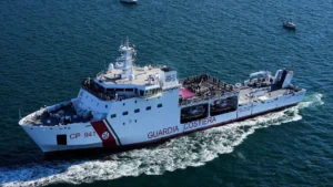 Imprenditore spagnolo scompare in mare tra Sicilia e Grecia: la moglie alla deriva per 3 giorni