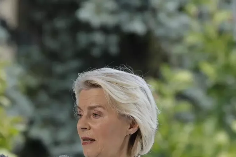 Von der Leyen, ‘vogliono frantumare l’Ue, lottiamo per la nostra Europa’