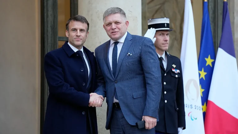 Il veto di Francia e Slovacchia blocca il rinnovo delle sanzioni europee contro la Russia