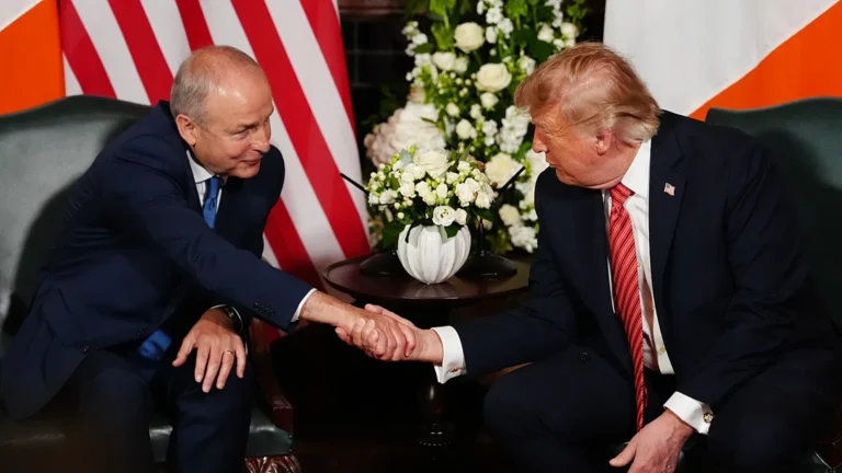 Trump vede il Taoiseach Martin: “Riunificare l’Irlanda, sarebbe fantastico”