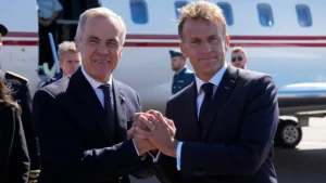 Macron e Carney promettono legami più stretti tra Francia e Canada, rapporti tesi con gli USA