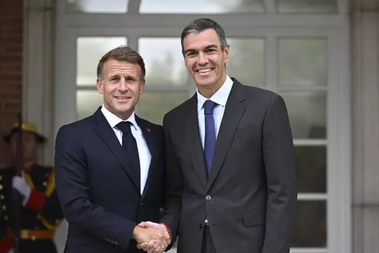 Macron, ‘soluzioni ferme per proteggere le nostre frontiere comuni’
