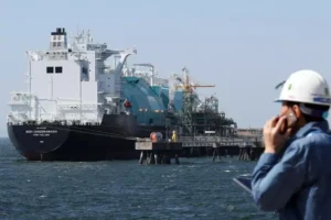 Progetto Eni-Ypf su Lng riceve proposta di finanziamento Usa da 6 miliardi di dollari