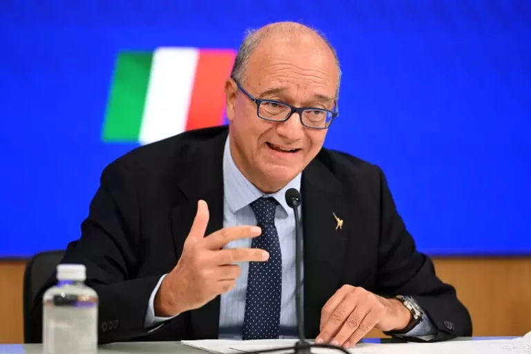 Valditara attacca su dl scuola: ‘Da sinistra immaturità politica’