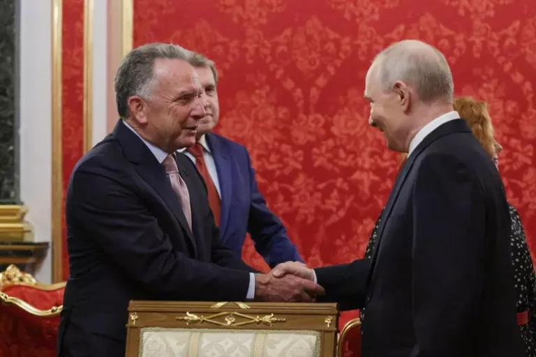 Conclusi dopo 3 ore i colloqui di Putin con Witkoff e Kushner