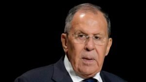 Lavrov, ‘pronti ai negoziati ma senza sospendere le ostilità’