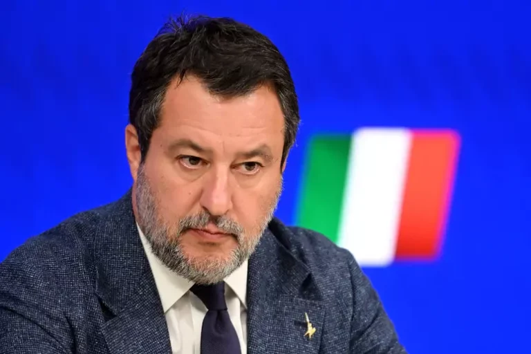 Salvini, da banche-assicurazioni spero contributo volontario a manovra di 5 miliardi