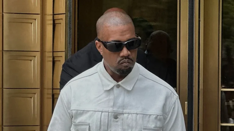 I controversi concerti di Kanye West in Russia sono stati cancellati