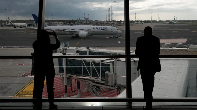 Italia, anomalia alla rete dati degli aeroporti: voli in ritardo e cancellati