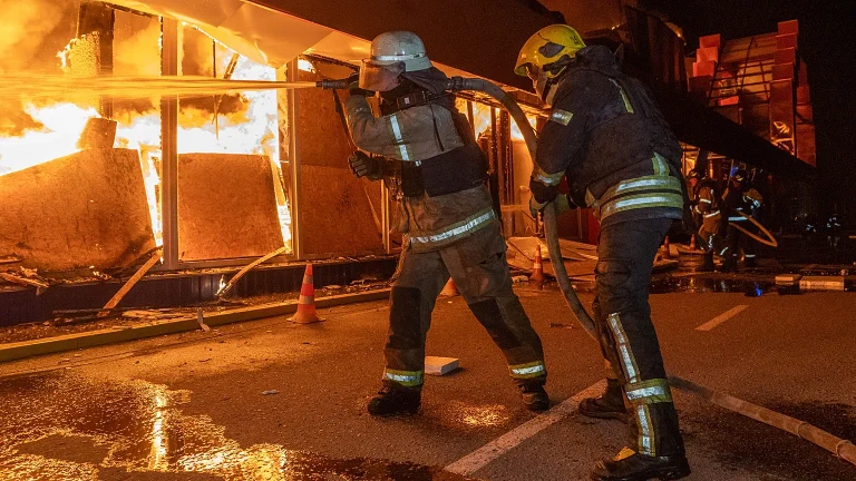 Attacchi russi in Ucraina: almeno quattro morti e 28 feriti