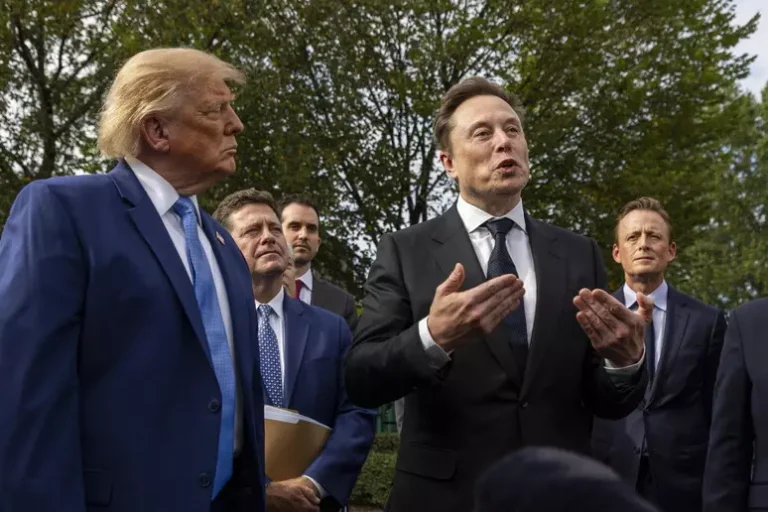 Wsj, ‘Trump ha chiamato Musk per rimuovere le restrizioni a Starlink per l’Ucraina’