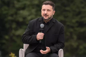 Zelensky, fermeremo raid su raffinerie se Mosca smetterà di colpire siti energetici