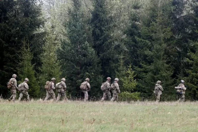 Ft, ‘l’Estonia sposta le truppe più vicino al confine con la Russia’