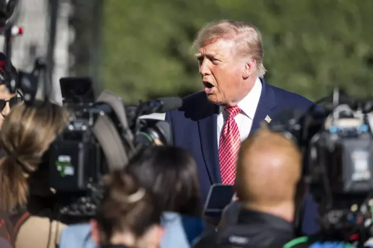 Trump annuncia 8 miliardi di dollari per gli agricoltori contro il caro gasolio