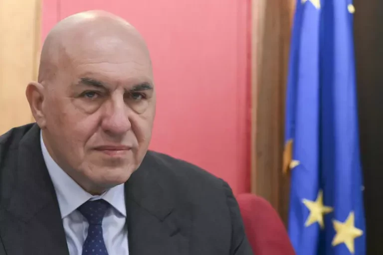 Crosetto: ‘I fatti di Milano frutto della guerra ibrida’