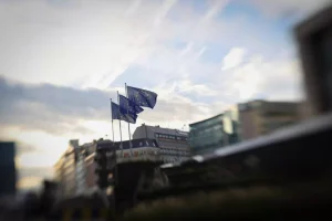 Ue, ‘telefonata con Putin su base bilaterale, uniti nell’impegno su Kiev’