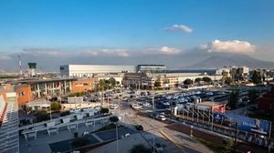 Aeroporto di Napoli chiuso a novembre per maxi restyling da 30 milioni