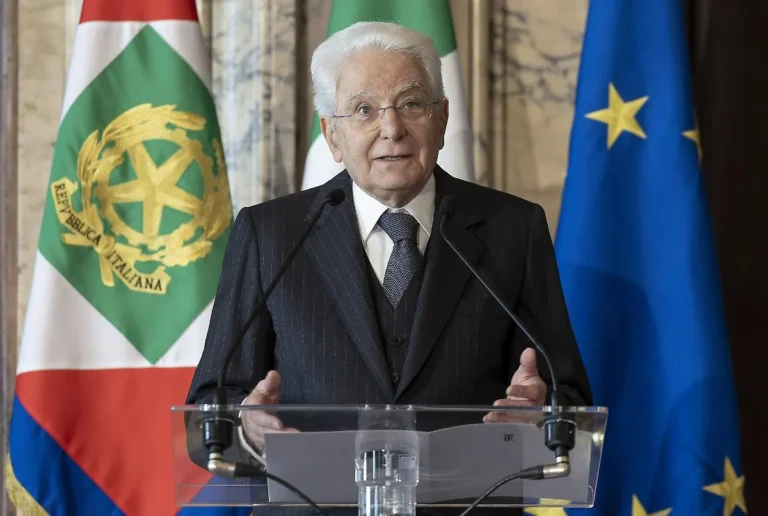 Mattarella: ‘La Sanità pubblica è la priorità assoluta’
